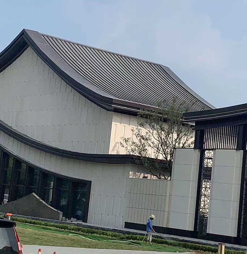 和平金属屋面板的常见类型有哪些？